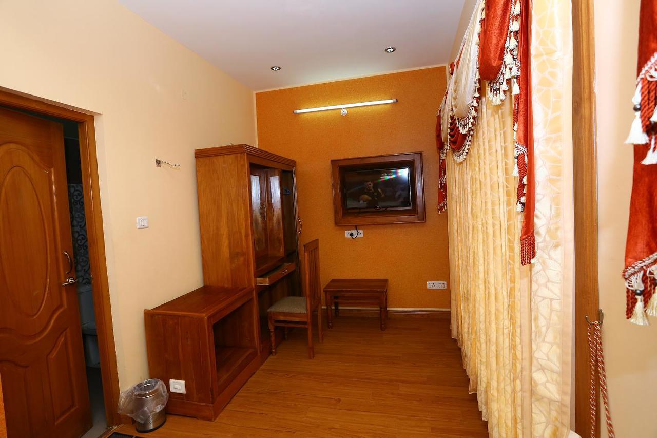 Mmr Grand Inn Ooty Exteriér fotografie